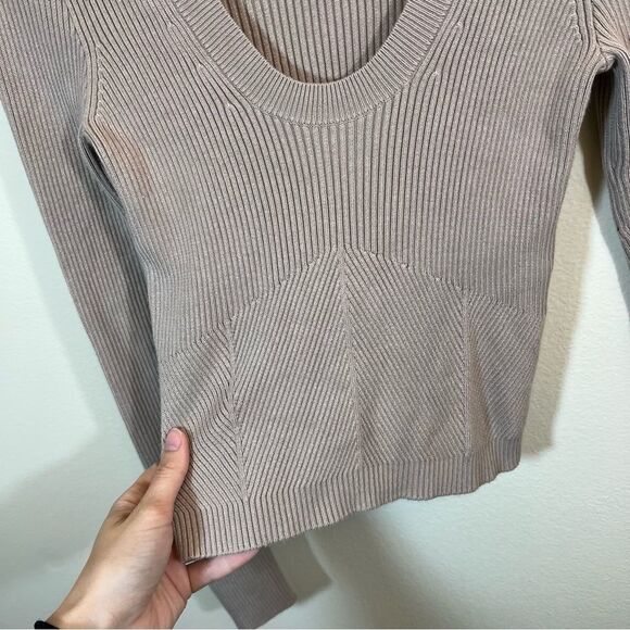 ✨ Abercrombie & Fitch Scoop Neck Ribbed Knit Sweater Tan Neutral Small - Picture 4 of 10